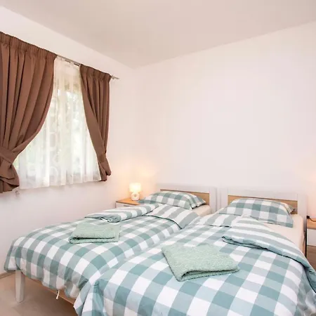 Marica Guest house Plomin